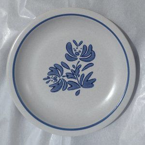 Vintage Pfaltzgraff Yorktowne Bread or Dessert Plate